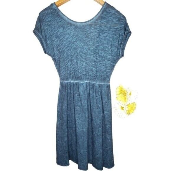 Anthropologie Dresses & Skirts - Amadi open back eyelet dress green size small